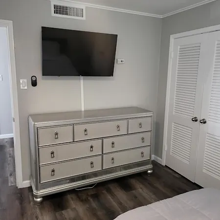 Amagee Luxury Condo